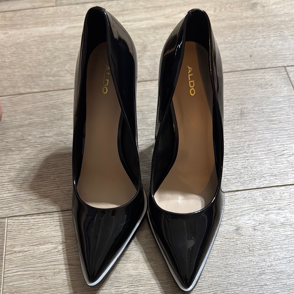 NEW: Aldo Black Patent Leather Heels